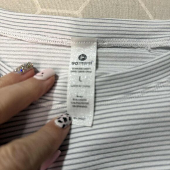 90 Degree Activewear Long Sleeve Striped Top, SIZE LARGE, Non-Slip - Picture 2 of 10